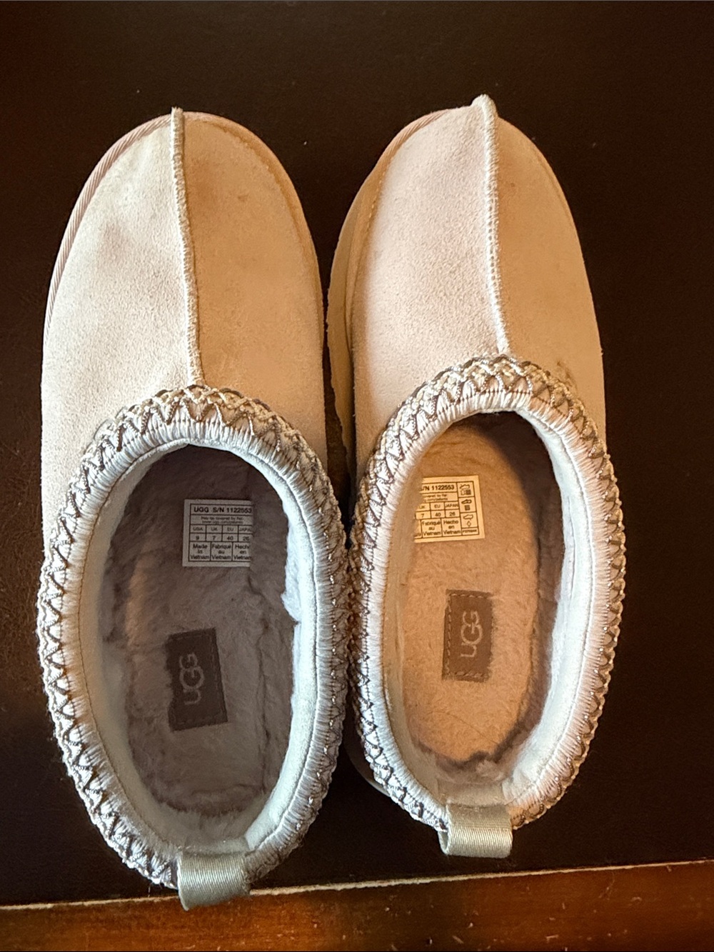 UGG Women’s platform lavender Shearling-Lined Slip-On Slippers